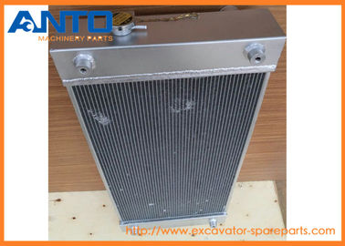 El radiador del caso solicita piezas del motor del excavador del caso CX210B con 6 meses de garantía