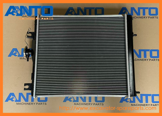 20T-03-81110 20T0381110 Radiador de tanque de agua KOMATSU Piezas de repuesto para excavadoras PC30R-8 PC35R-8 PC40R-8